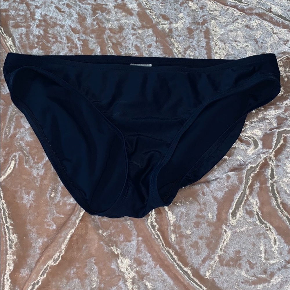 Bathing suit - Picture 4 of 5